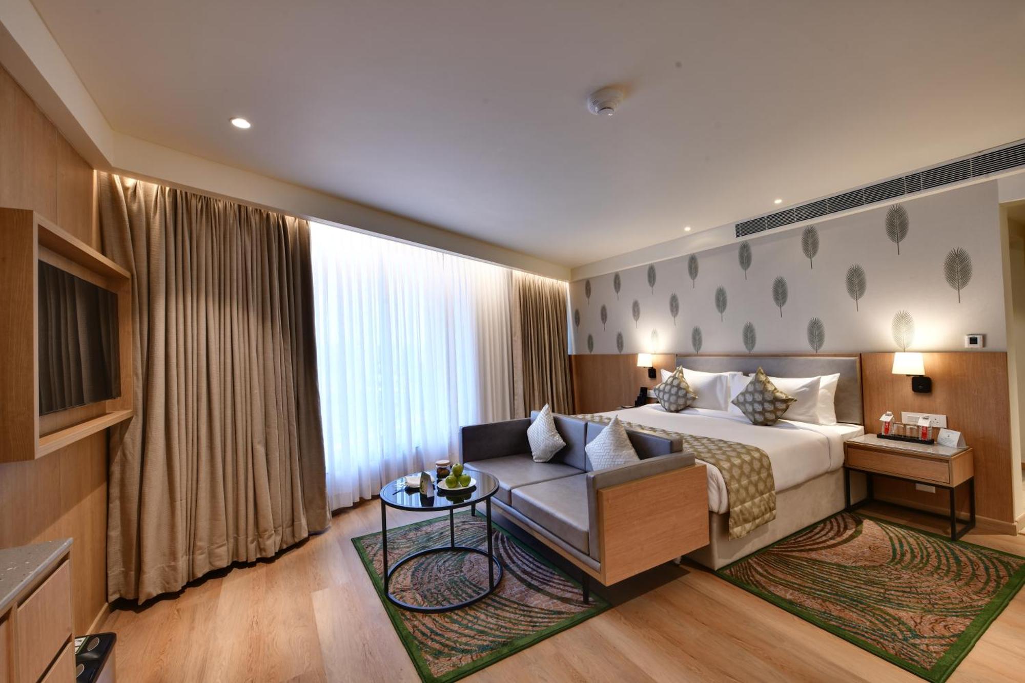 The Fern Residency, Gandhinagar Otel Dış mekan fotoğraf